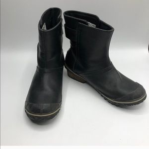 Sorel wp leather booties